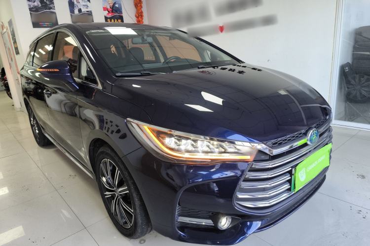 Used BYD Song MAX New Energy 2019 DM 1.5T Smart Connect Advanced 7-Seater China VI Standard Front Right 45 Deg