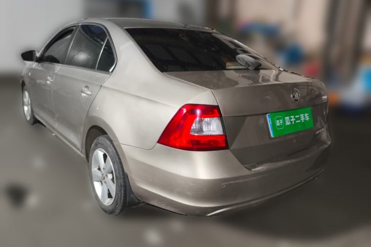 Used Skoda Rapid 2013 1.6L Manual Smart Selection Model