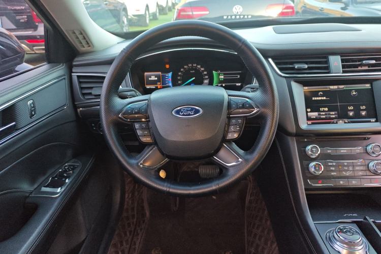 Used Ford Taurus 2016 EcoBoost 180 Luxury Model
