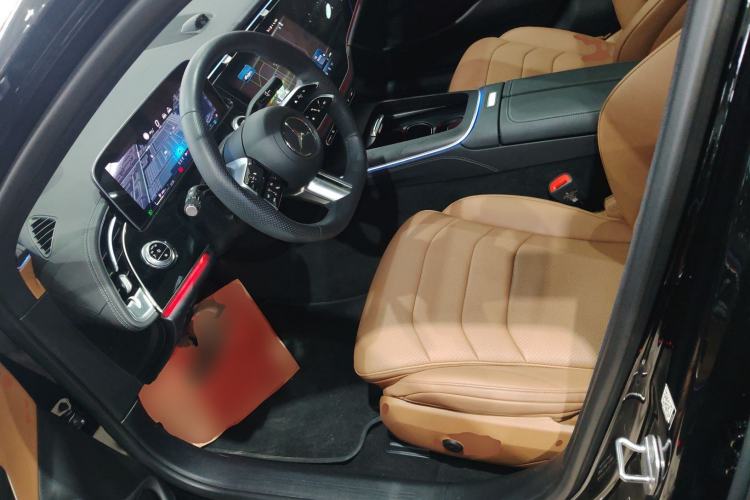 Used Mercedes-Benz E-Class 2024 E 300 L Fashion Sport Model Left Front Seat