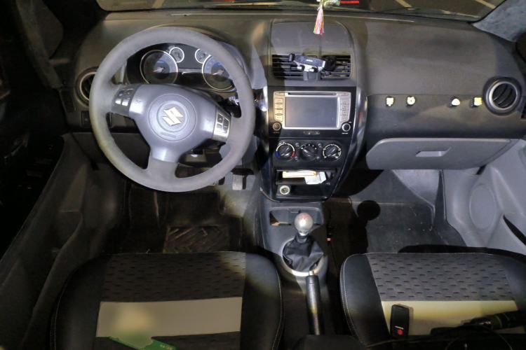 Used Suzuki SX4 2011 Hatchback 1.6L Manual Sport Model Center Console