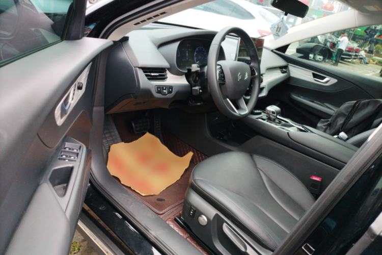 Used Hongqi E-QM5 2024 500km Range Edition Driver Seat