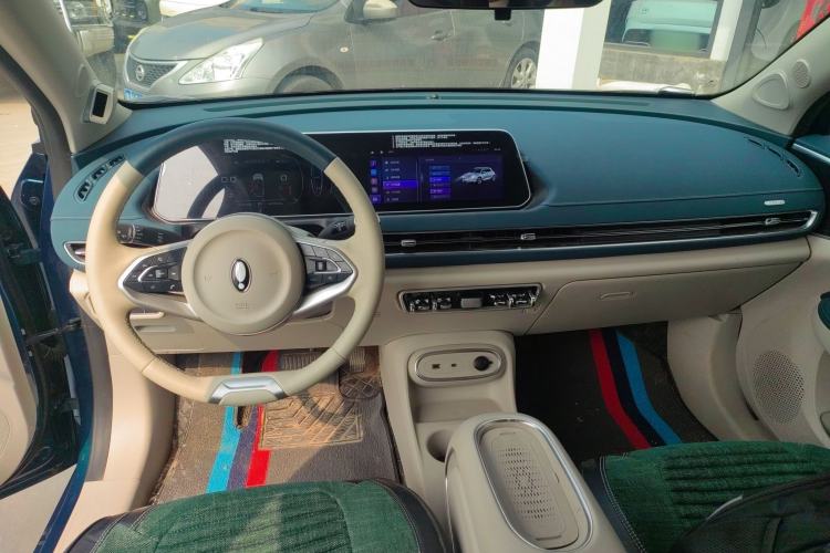 Used ORA Good Cat 2023 401 km Standard Range Prestige Version Lithium Iron Phosphate Center Console