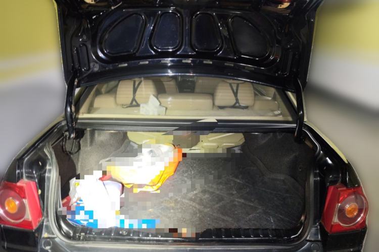 Used Volkswagen Santana Vista 2008 1.8L Manual Comfort Edition Trunk