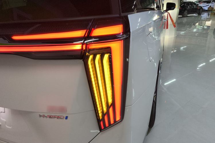 Used GAC Trumpchi M8 2024 Master Series Super Hybrid Edition Right Rear Taillight