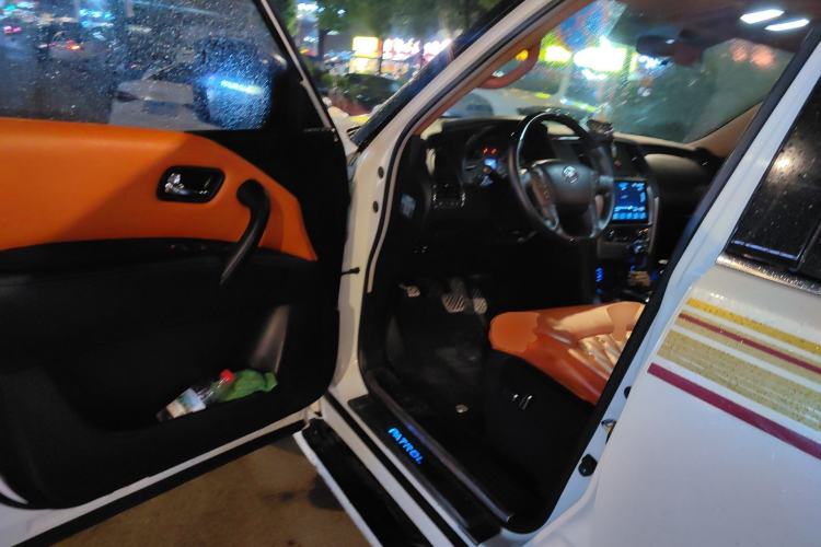 Used Nissan Patrol 2018 Y62 4.0 XE Middle East Driver Seat