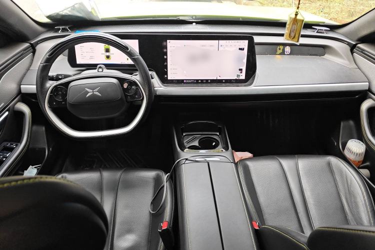 Used XPeng P7 2021 562E Pengyi Performance Edition Center Console
