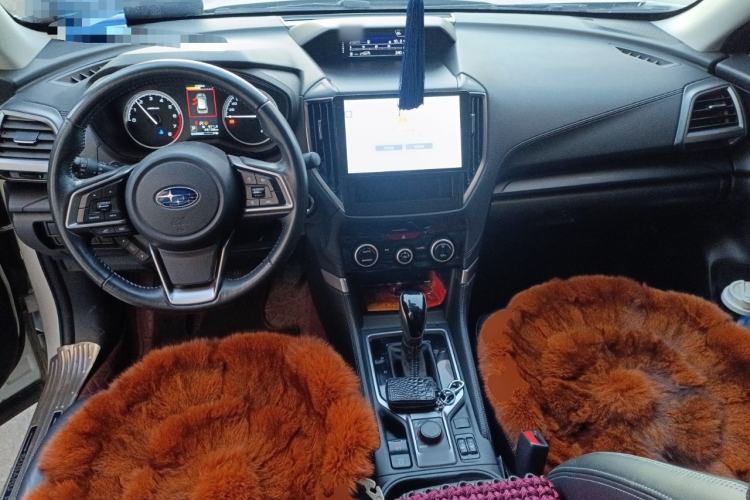 Used Subaru Forester 2021 2.0i Luxury Edition Center Console