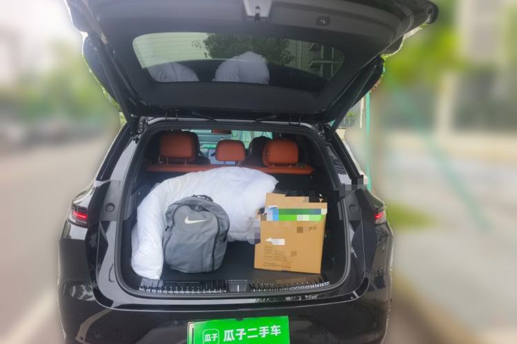 Used Li Auto L6 2025 Pro Smart Refresh Edition Trunk