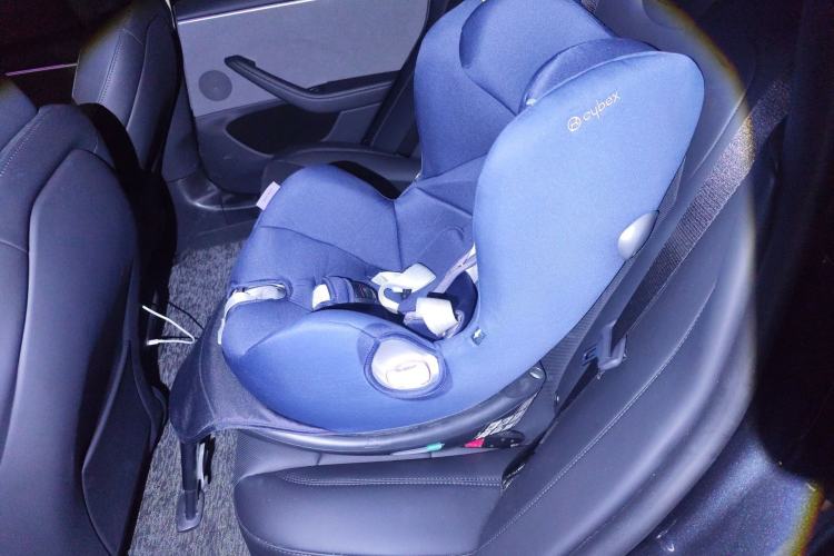 Used Tesla Model 3 2023 Rear-Wheel-Drive Version
