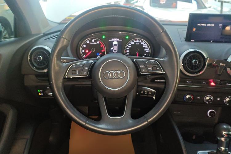 Used Audi A3 2019 Limousine 35 TFSI Fashion Edition China V standard
