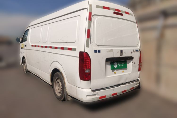 Used Farizon Xingxiang E6 2020 Van with High Roof 1365kg Payload Capacity Equipped with CATL's High-Energy Battery