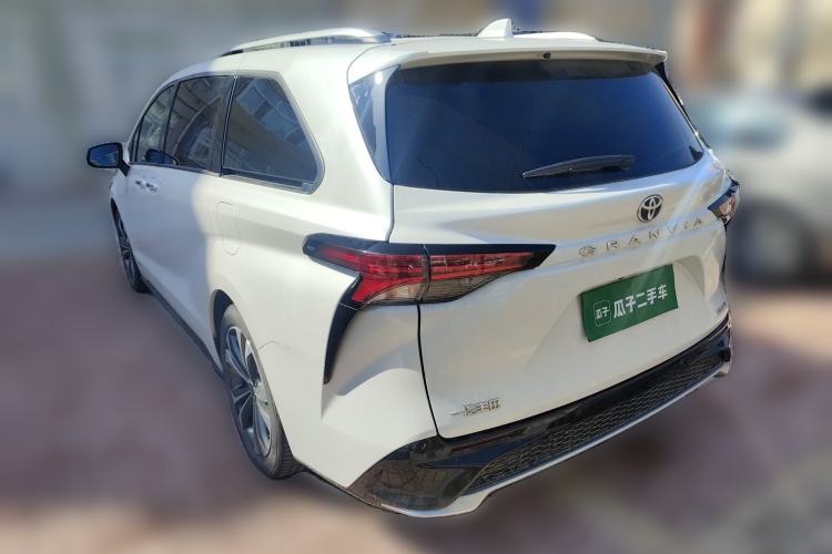 Used Toyota Granvia 2023 2.5L Hybrid Prestige PLUS Edition