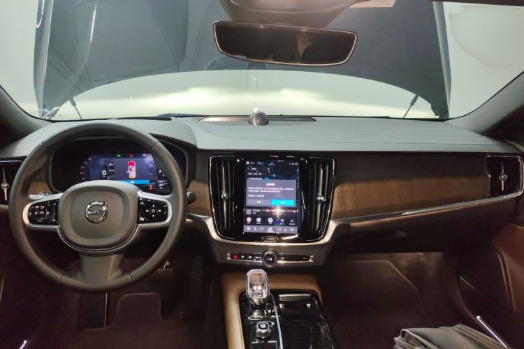 Used Volvo S90 New Energy 2025 Plug-in Hybrid Four-Wheel Drive Long-Range Luxury Smart Edition