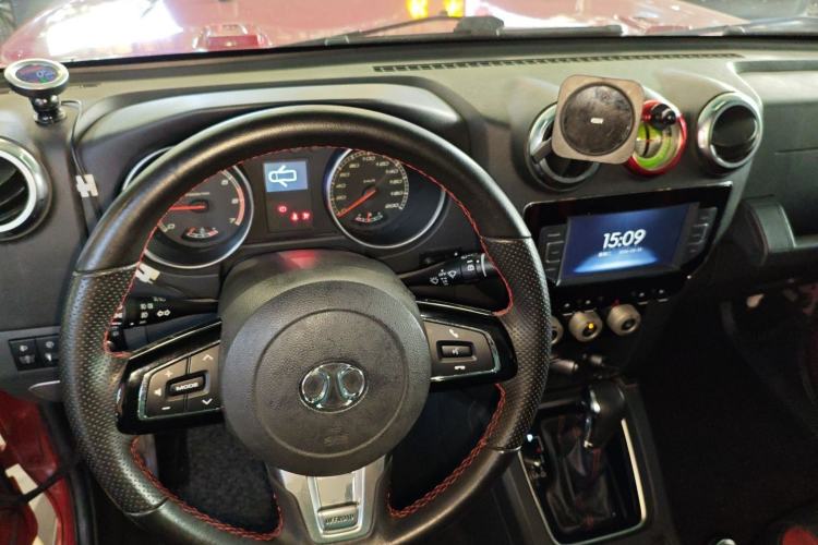 Used BAIC Off-Road BJ40 2017 40L 2.3T Automatic All-Wheel Drive Ring of the Tower Champion Edition
