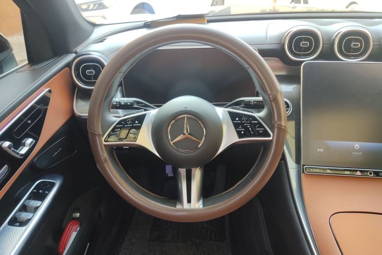 Used Mercedes-Benz GLC 2024 GLC 260 L 4MATIC Dynamic Edition 5-seater