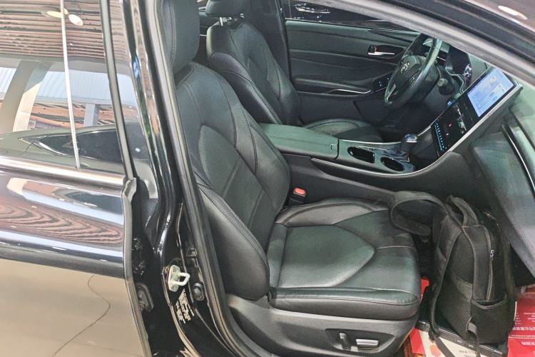 Used Toyota Avalon 2022 Dual-Engine 2.5L Luxury Edition