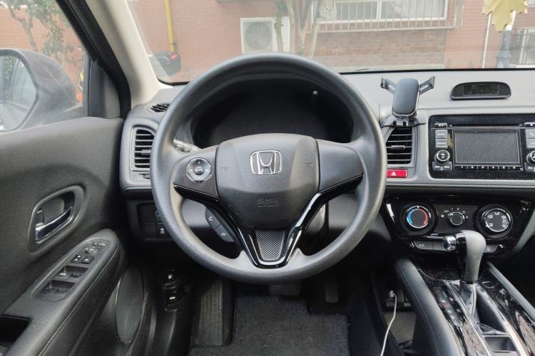 Used Honda Vezel 2015 1.5L CVT two-wheel drive Comfort trim