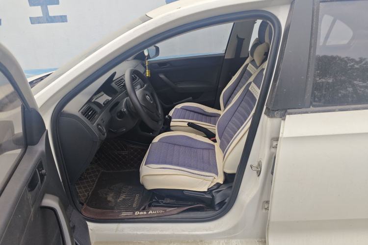 Used Volkswagen Santana 2016 1.6L Manual Fashion Edition