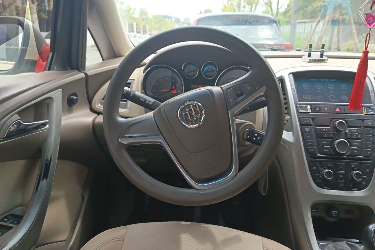 Used Buick GT 2013 GT 1.6L Manual Entry-Level Model Steering Wheel