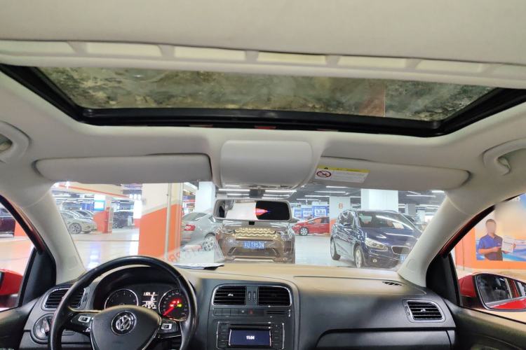 Used Volkswagen Polo 2016 1.6L Automatic Comfort Model Headliner