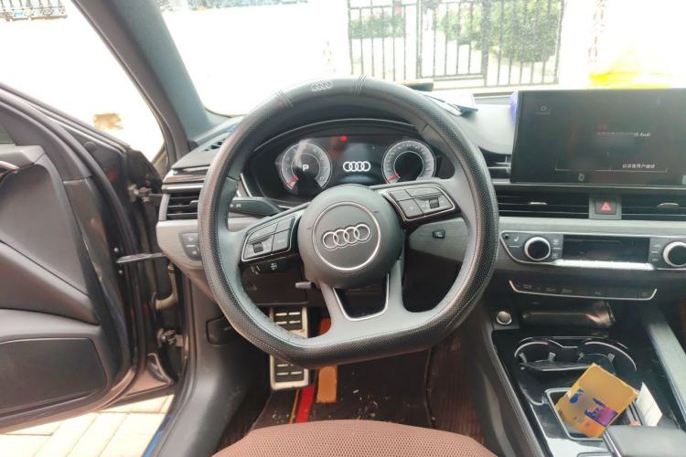 Used Audi A4L 2023 40 TFSI Luxury Dynamic Model
