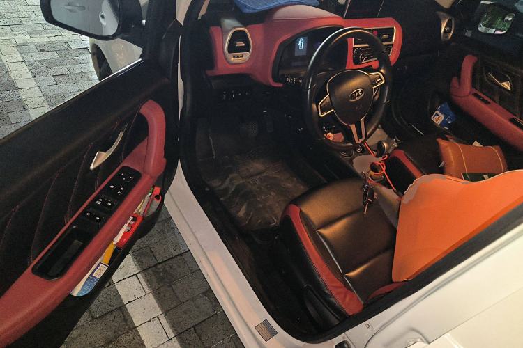 Used JAC iEV6E 2018 Upgraded Edition iEV6E Luxury Smart Model
