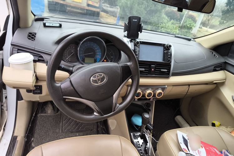 Used Toyota YARiS L Zhi Xuan 2015 1.5E Automatic Charm Edition