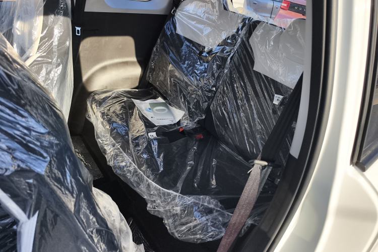 Used CHANGAN NEVO Lumin 2026 Model Treasure Edition 205km Passionate Beige Ningde