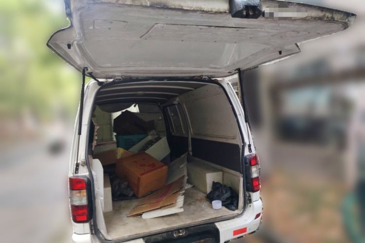 Used Jinbei Hiace 2020 2.0L Express King Series Deluxe Van Standard Roof China VI Emission Standard 1TZS