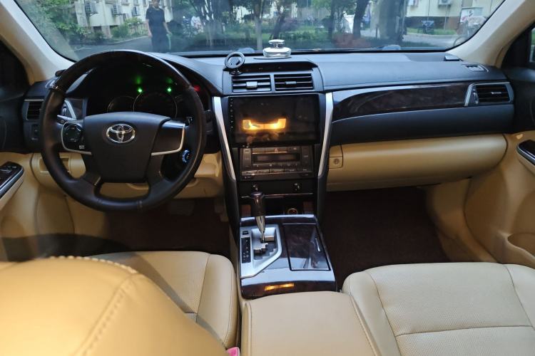 Used Toyota Camry 2015 2.0G Premier Edition
