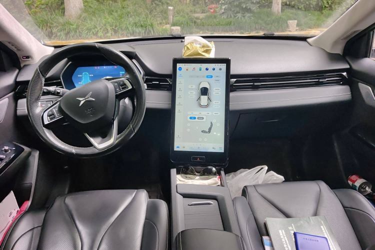 Used XPeng G3 2019 Deluxe Edition Center Console
