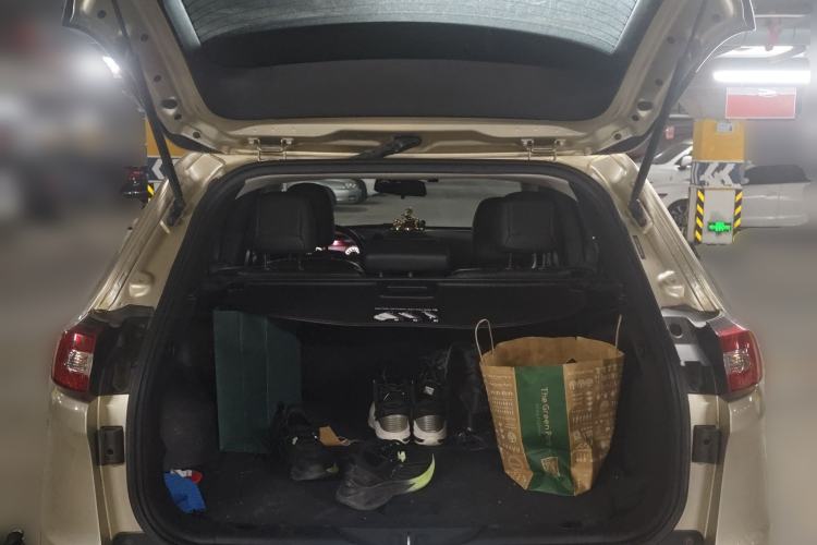 Used Jeep Cherokee 2017 2.0L Superior Edition
