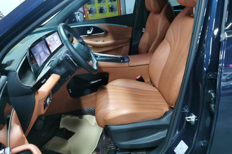 Used EXEED Lingyun 2025 300T Two-Wheel Drive Starry Edition