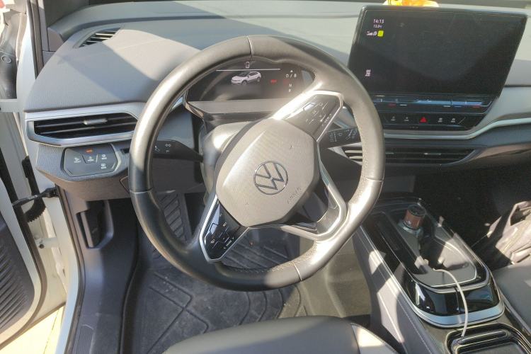 Used Volkswagen ID.4 CROZZ 2021 Long-Range PRO Two-Wheel Drive Version Steering Wheel