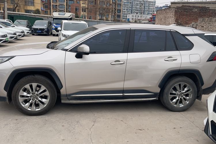 Used Toyota Wildlander 2020 2.0L CVT 4x4 Luxury Edition
