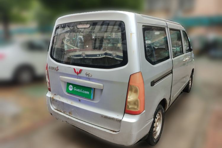 Used Wuling Rongguang 2014 1.2L S Base Model
