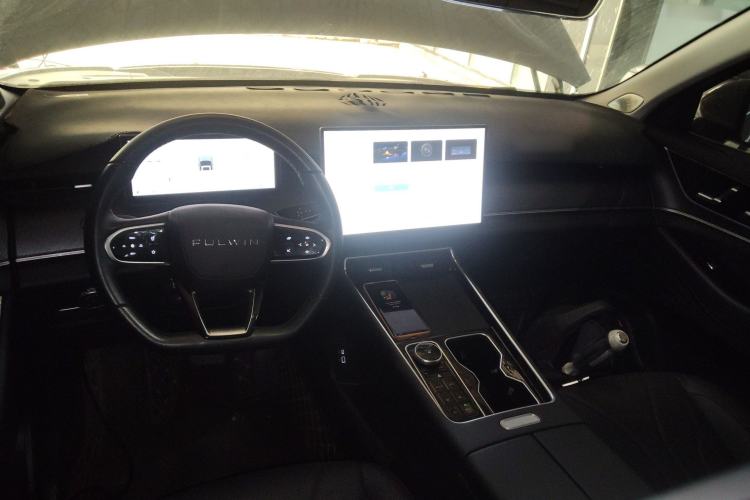 Used Chery Fengyun T9 2024 120 Long-Range Comfort Version 5 Seats Lithium Iron Phosphate Center Console