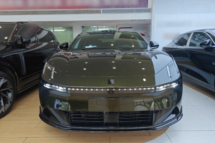 Used Lynk & Co 10 EM-P 2025 Model 240 All-Wheel Drive Ultra—Sport Edition Front