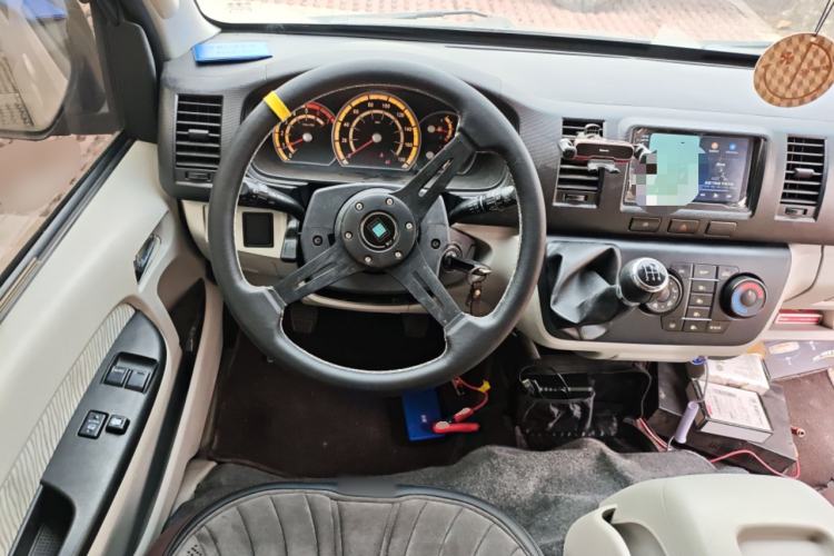 Used Jinbei Hiace 2014 2.0L Luxury Version V19 Steering Wheel