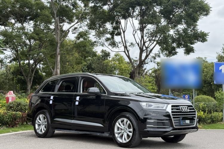 Used Audi Q7 2016 40 TFSI Comfort Model