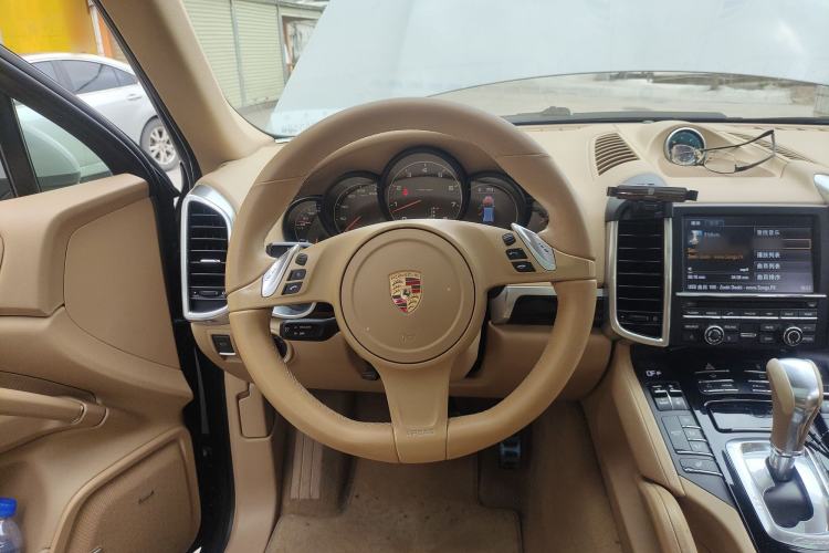 Used Porsche Cayenne 2014 Cayenne Platinum Edition 3.0T