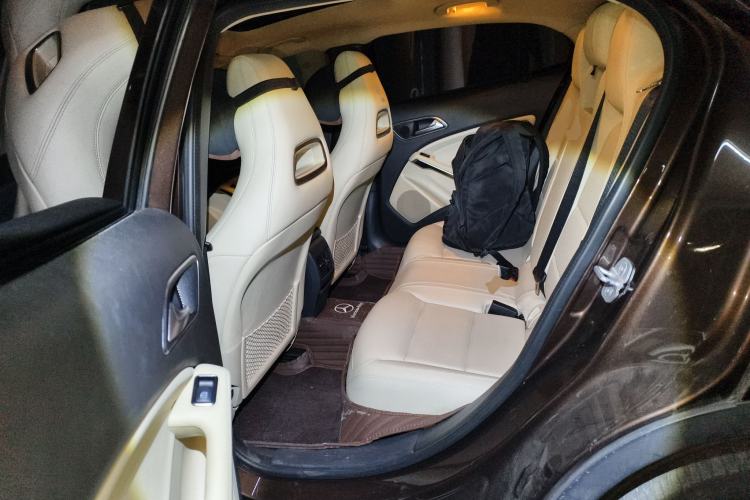 Used Mercedes-Benz GLA 2015 GLA 200 Fashion Model