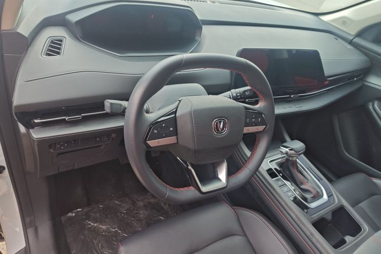 Used CHANGAN CS55PLUS 2022 2nd Generation 1.5T DCT Excellence Edition Center Console