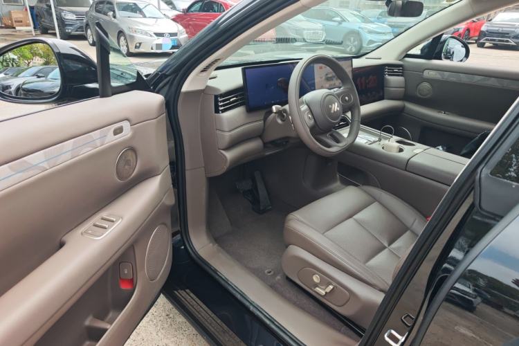 Used IM LS6 2026 Model Range-Extending 66 Max+ Driver Seat