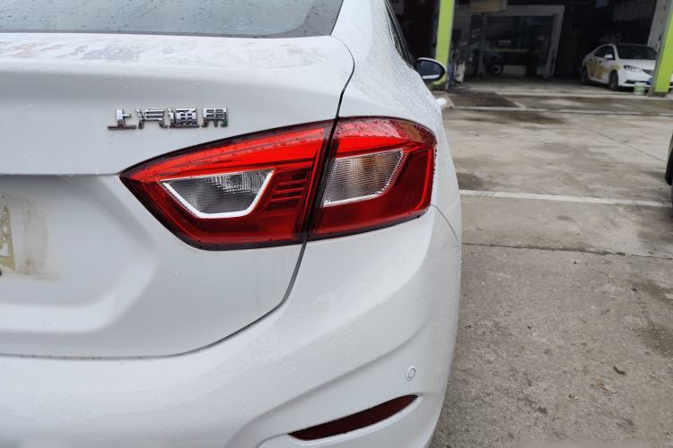 Used Chevrolet Cruze 2017 1.5L Automatic Pioneer Sunroof Edition