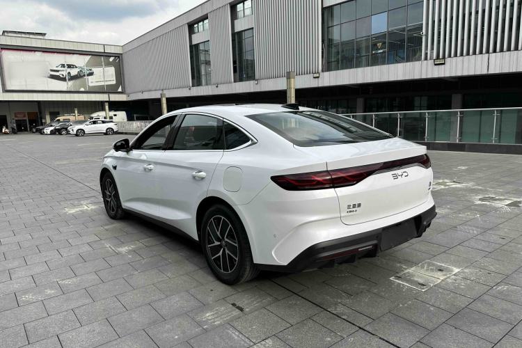 Used BYD Qin L 2025 DM-i Smart Drive 120KM Superior Model
