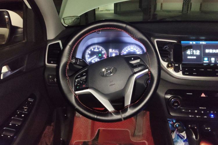 Used Hyundai Tucson 2015 1.6T Dual-Clutch Two-Wheel-Drive Leading Model