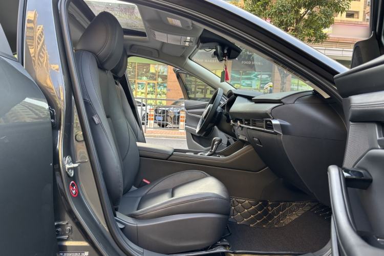 Used Mazda Mazda 3 Axela 2023 2.0L Automatic ZhiZhen Edition