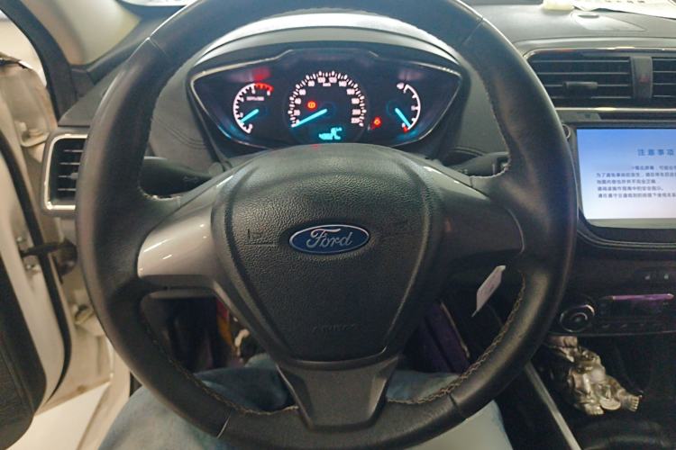 Used Ford Escort 2015 1.5L Manual Fashion Edition